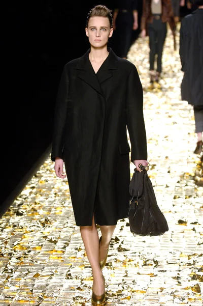 Look 12